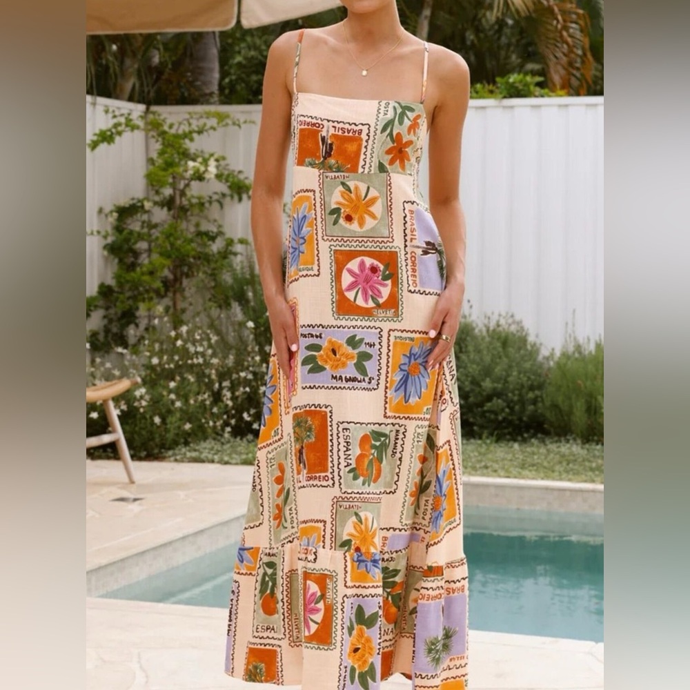 NWT Floral Maxi Dress with Square Neckline ā Summer Travel Print Size S-2XL